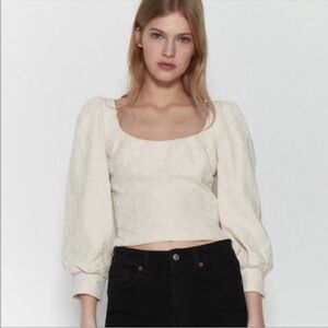 Zara top Size S cream off white Ecru Balloon Sleeve